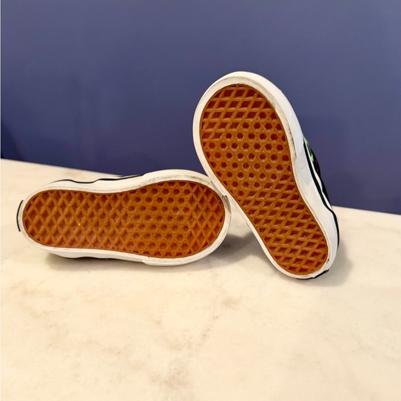 Vans Green and Black Checkered Slip-Ons - Toddler Size 4.5 - Picture 4 of 5